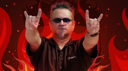 Crítica é opinião! – Daniella Zupo entrevista Regis Tadeu